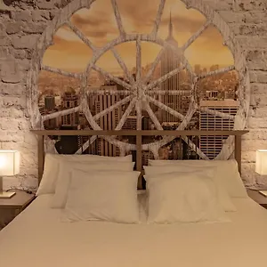 Precioso Con Entrada Autonoma En El Casco Viejo , Bilbao Spanje